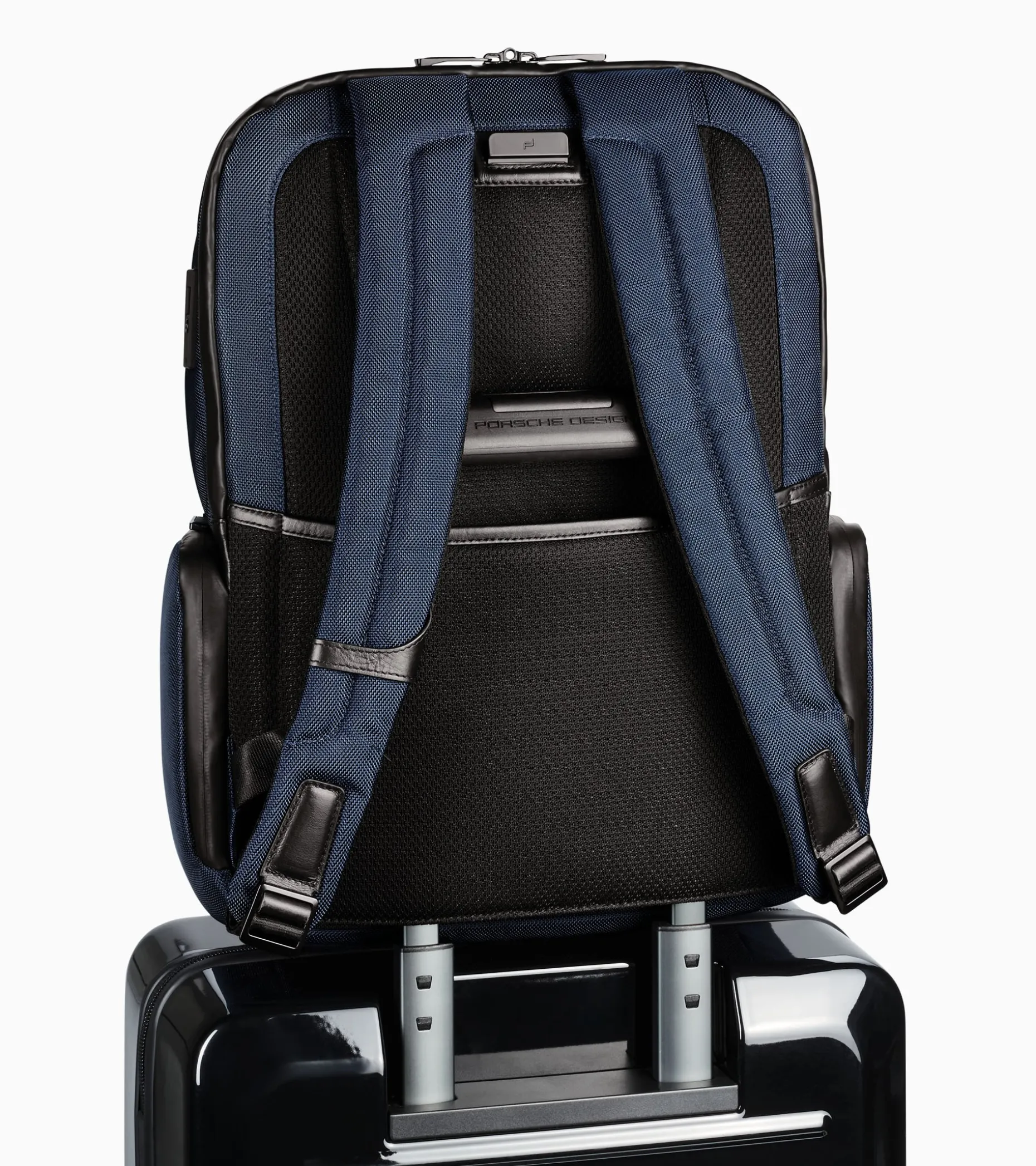 Roadster Pro Backpack L